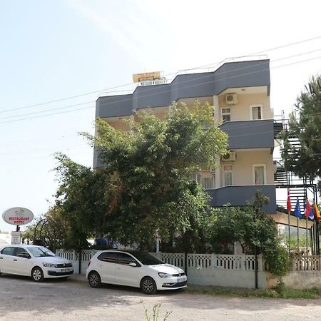 Delfin Otel Ґазіпаша Екстер'єр фото